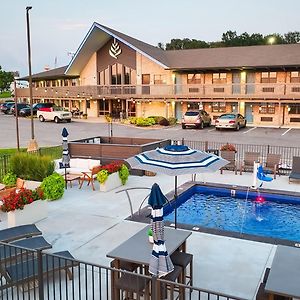 Pinemark Inn Suites Events